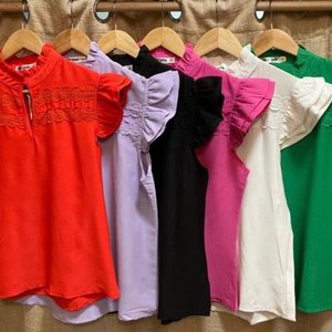Lote de Blusas y Remeras de Dama Variadas - imagen 4