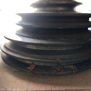 Lote de 4 Poleas de Hierro de Diferentes Tamaños - imagen 2