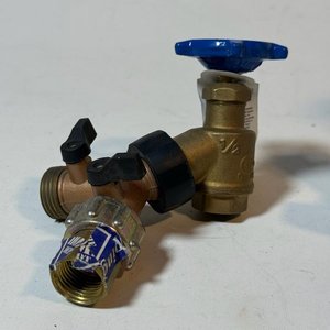 Lote de Canillas: Bronce y PVC con Válvulas Azules - imagen 2