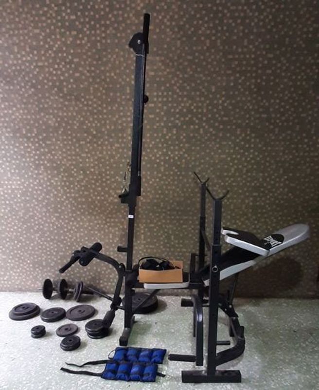 Multigimnasio Expert con Pesas y Accesorios
