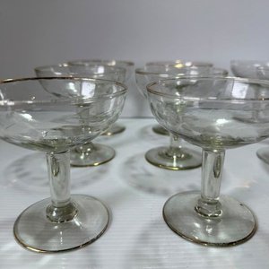 Juego de 13 Copas de Champagne Antiguas con Borde Dorado - imagen 3