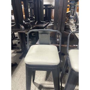 Par de Taburetes Altos Metálicos con Respaldo y Asiento Tapizado Delfino Álvarez - imagen 2
