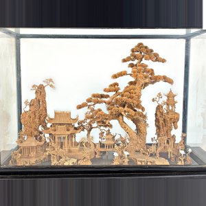 Talla en Corcho: Paisaje Chinoiserie con Base de Madera y Vitrina - imagen 3