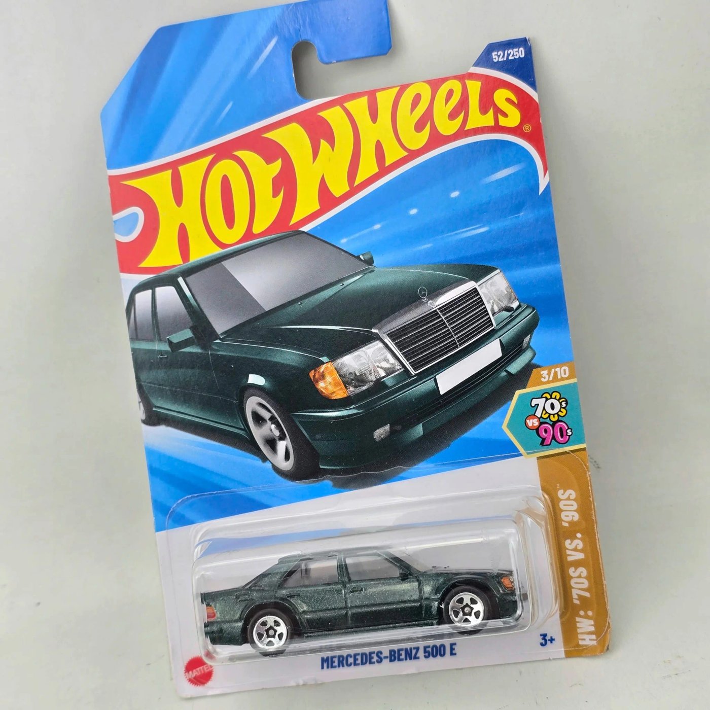 Lote siguiente: Coche de juguete Hot Wheels Mercedes-Benz E500