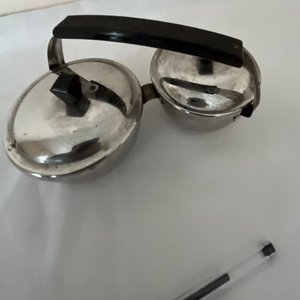 Azucarero y Yerbero Doble de Acero Inoxidable con Asa Negra - imagen 5