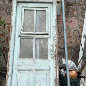 Lote siguiente: Puerta Antigua de Madera con Marco