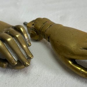 Llamadores de Puerta Antiguos de Bronce con Forma de Mano - imagen 2