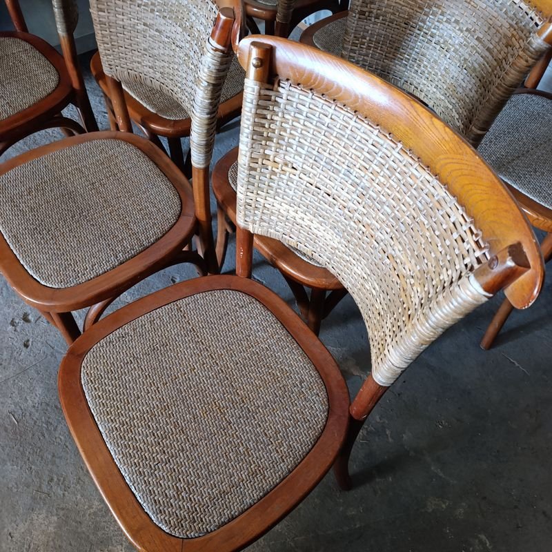 Sillas de madera y ratán en buen estado - imagen 6