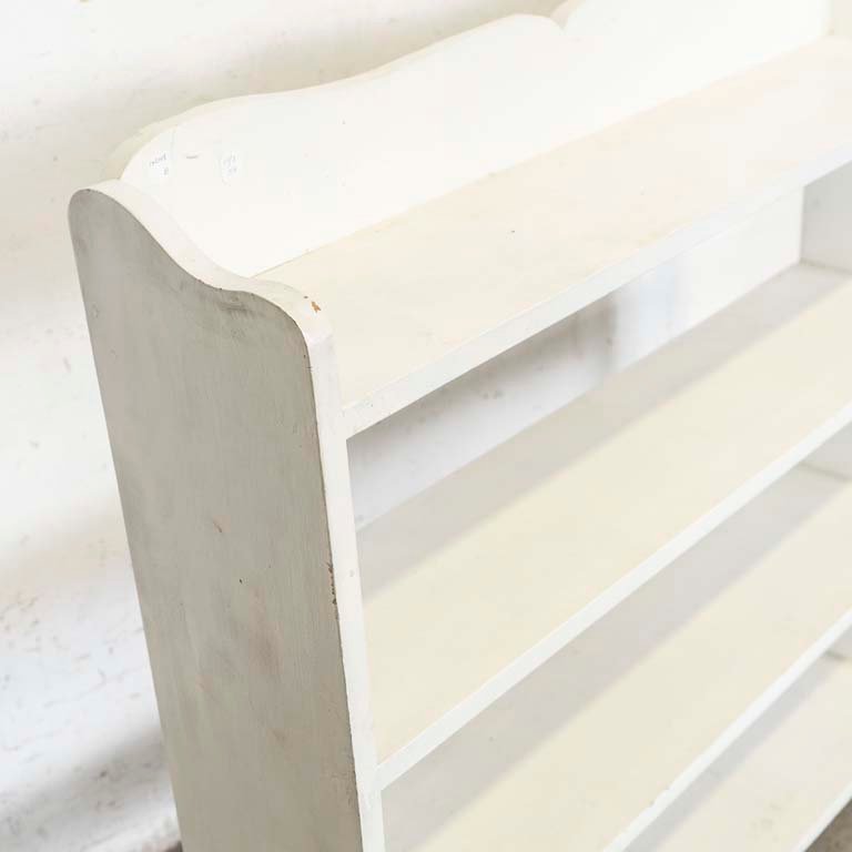 Estante biblioteca de cuatro niveles pintado de blanco - imagen 2
