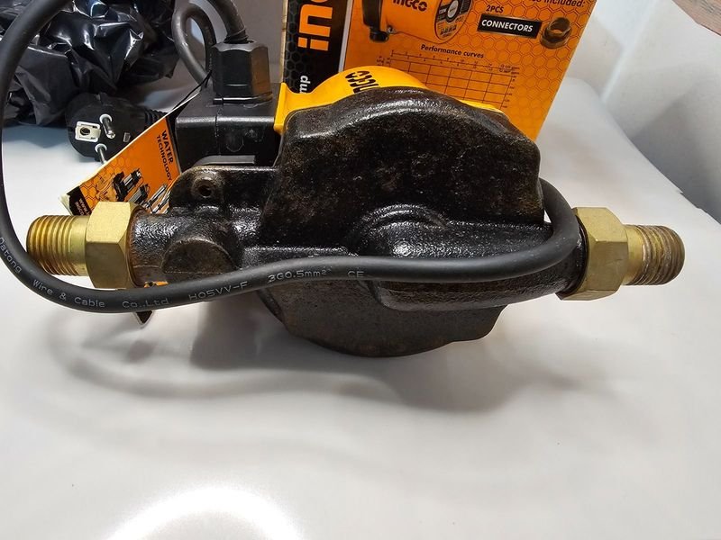 Bomba de Agua INGCO 120 W - Equipamiento para riego y jardinería - imagen 4