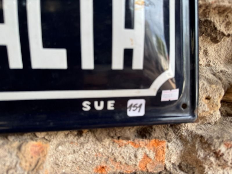 Item 877802 - Image 1