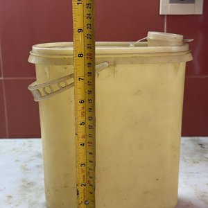 Lote de Recipientes y Vasos: Termo, Botella y Dispensador - imagen 11