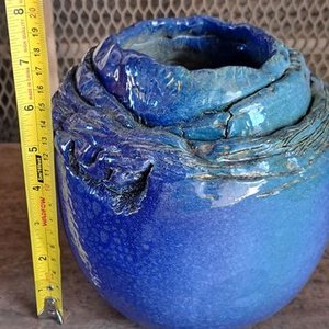 Recipiente de Madera con Tapa y Macetero de Barro Azul - imagen 10