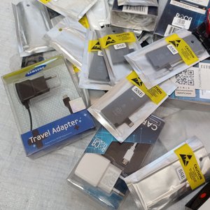 Lote de cargadores y smart watches. - imagen 5