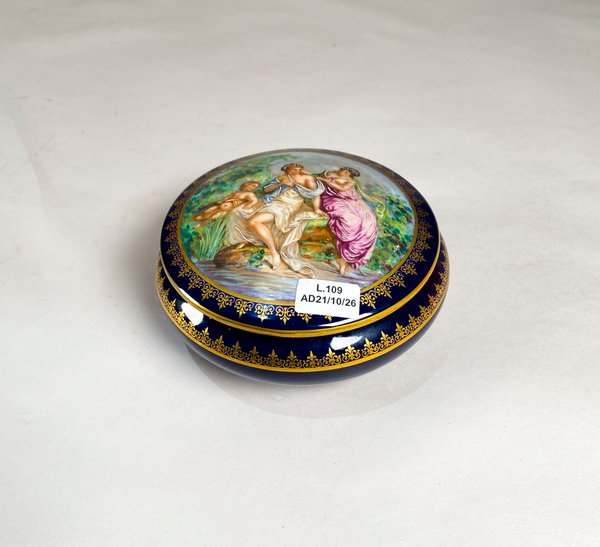 Alhajero Limoges Azul Cobalto Porcelana Francesa con Detalles Dorados y Escena Mitológica - imagen 1
