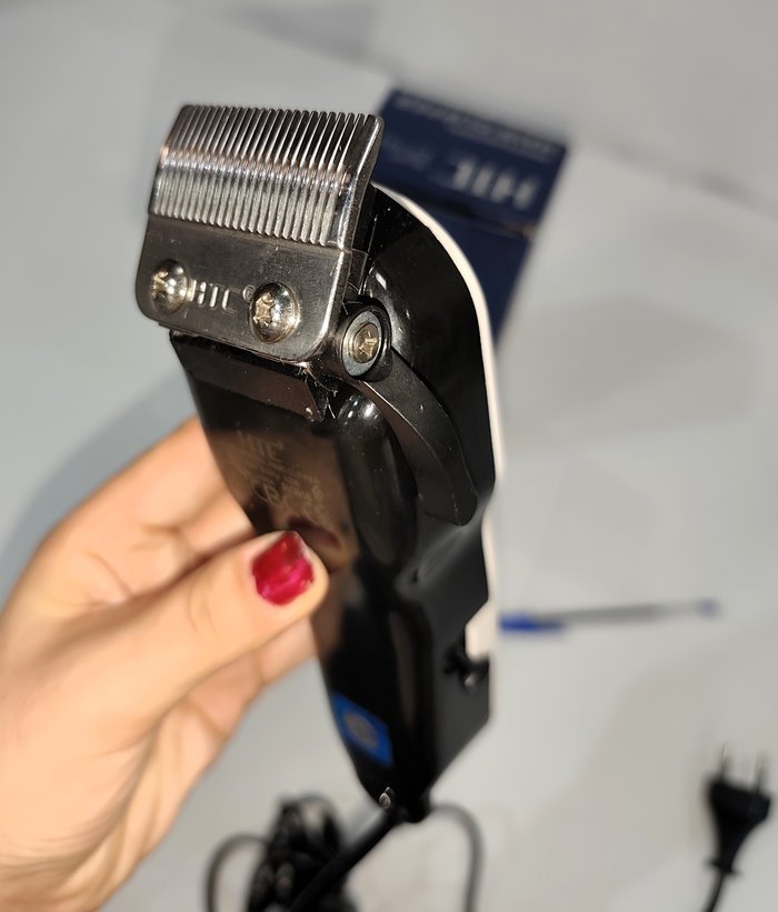 Corta Pelo Electrónica HTC con Accesorios - imagen 5