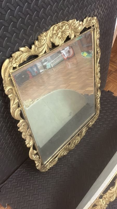Lote anterior: Dressoir de bronce con tapa de mármol