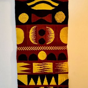 Tapiz Étnico Geométrico y Cuadro "Baianas" de Kennedy Bahia - imagen 3
