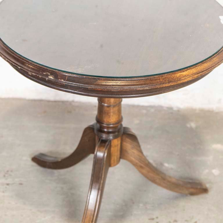 Mesa de sala circular con pie trípode y tapa de vidrio - imagen 3