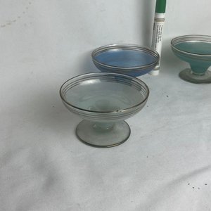 Set de 4 Copas de Vidrio Esmerilado con Detalles Dorados - imagen 4