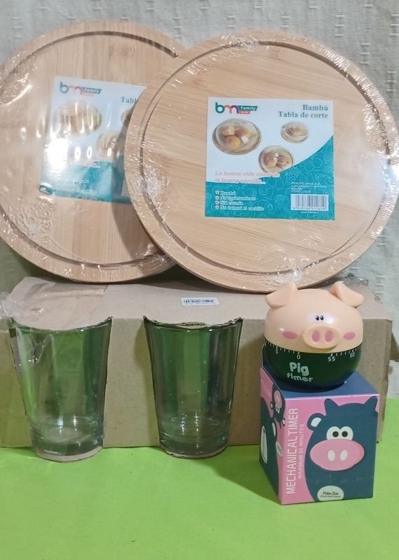 Lote anterior: Tablas para picar en madera y accesorios