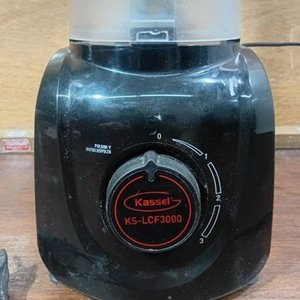 Licuadora Kassel KS-LCF3000 Negra en Perfecto Estado - imagen 2