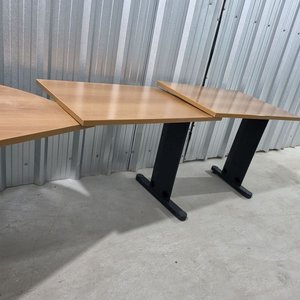 Lote de escritorios modulares esquineros y rectos - imagen 18