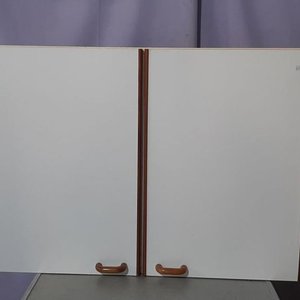 Lote anterior: Mueble Aéreo Blanco con Puertas y Estantes