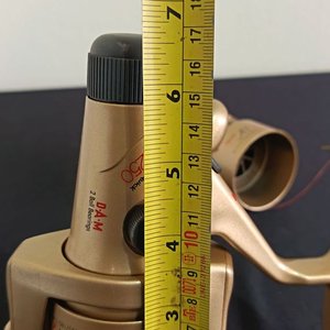 Reel de Pesca Quick AT250 Dorado con Carrete Adicional - imagen 8