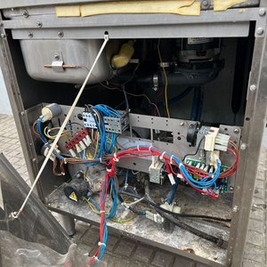 Lavavajillas Industrial Comenda de Capota en Acero Inoxidable Trifásico - imagen 7