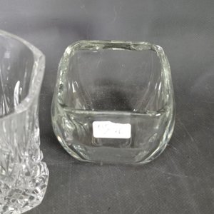 Lote de 5 piezas de vidrio: Florero, Suspiro, Vinagrera y más - imagen 4