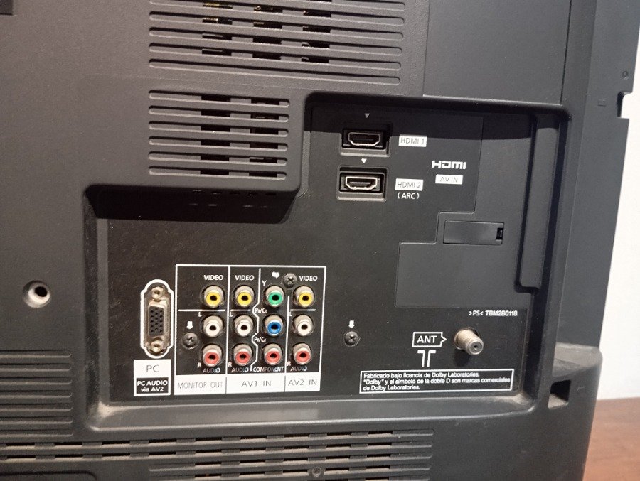Televisor Panasonic de 32 pulgadas en buen estado - imagen 6