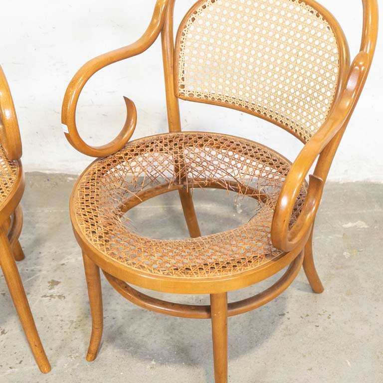 Item 2106225 - Image 1