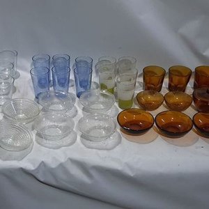 Lote de Vasos, Compoteras, Azucarero y Jarras de Vidrio - imagen 1