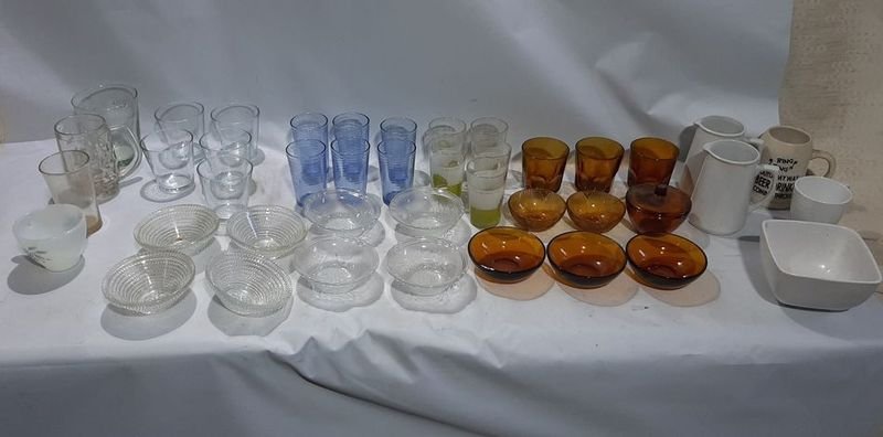 Lote de Vasos, Compoteras, Azucarero y Jarras de Vidrio