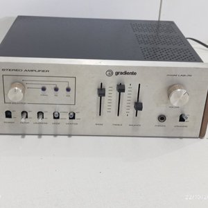 Amplificador Gradiente, 6 Celulares, Binoculares y Afeitadora Eléctrica - imagen 4