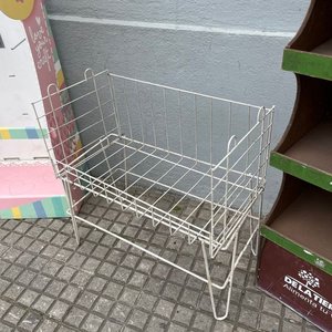 3 Exhibidores: Metal, Madera y con Ganchos - imagen 3