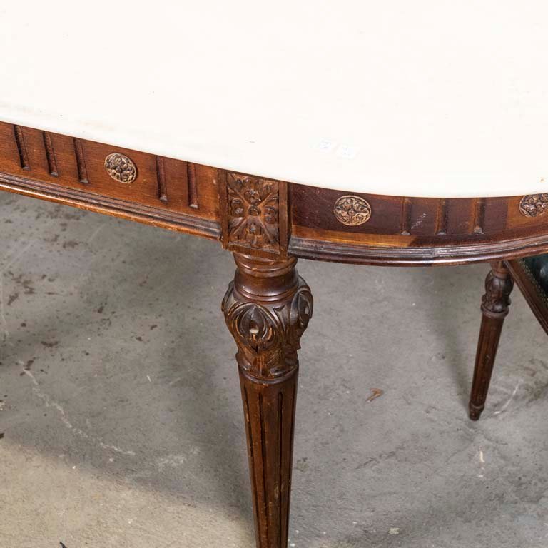 Mesa de comedor Luis XVI con cuatro sillas en excelente estado - imagen 3