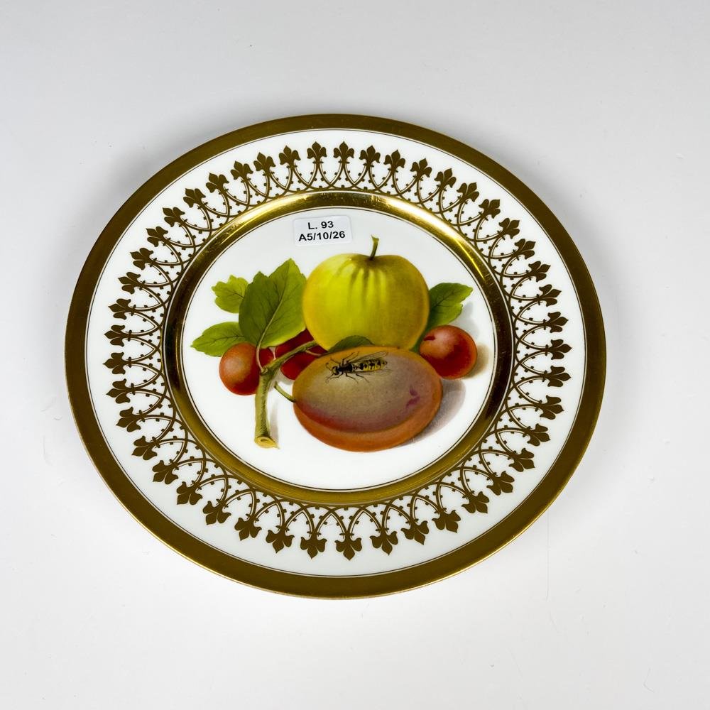 Plato de porcelana Nymphenburg, decoración frutas diámetro 21,5 cm
