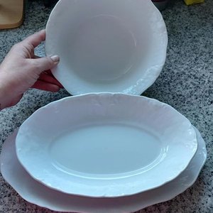 Juego de 3 Fuentes Blancas de Cerámica para Servir - imagen 1