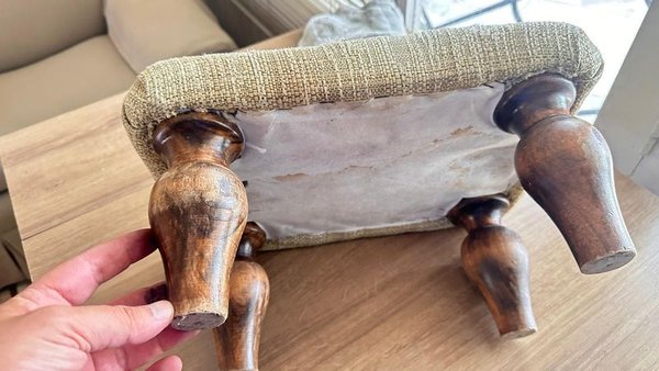 Banqueta baja para decorar el hogar - imagen 1