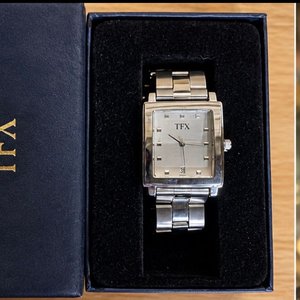 Lote anterior: Reloj Bulova TFX Rectangular Acero Inoxidable con Estuche