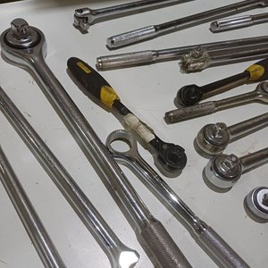 Lote de 30 Llaves de Cricket con Detalles de Uso - imagen 8