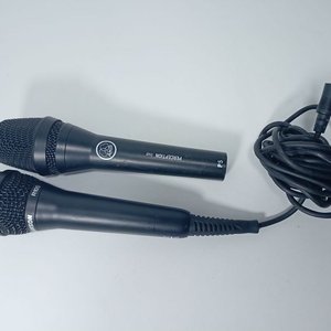 Par de Micrófonos Samson y AKG con Cable y Conector - imagen 1