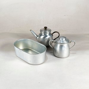 Conjunto de 3 Piezas de Aluminio: Azucarero, Tetera y Budinera "Fuaye" - imagen 1