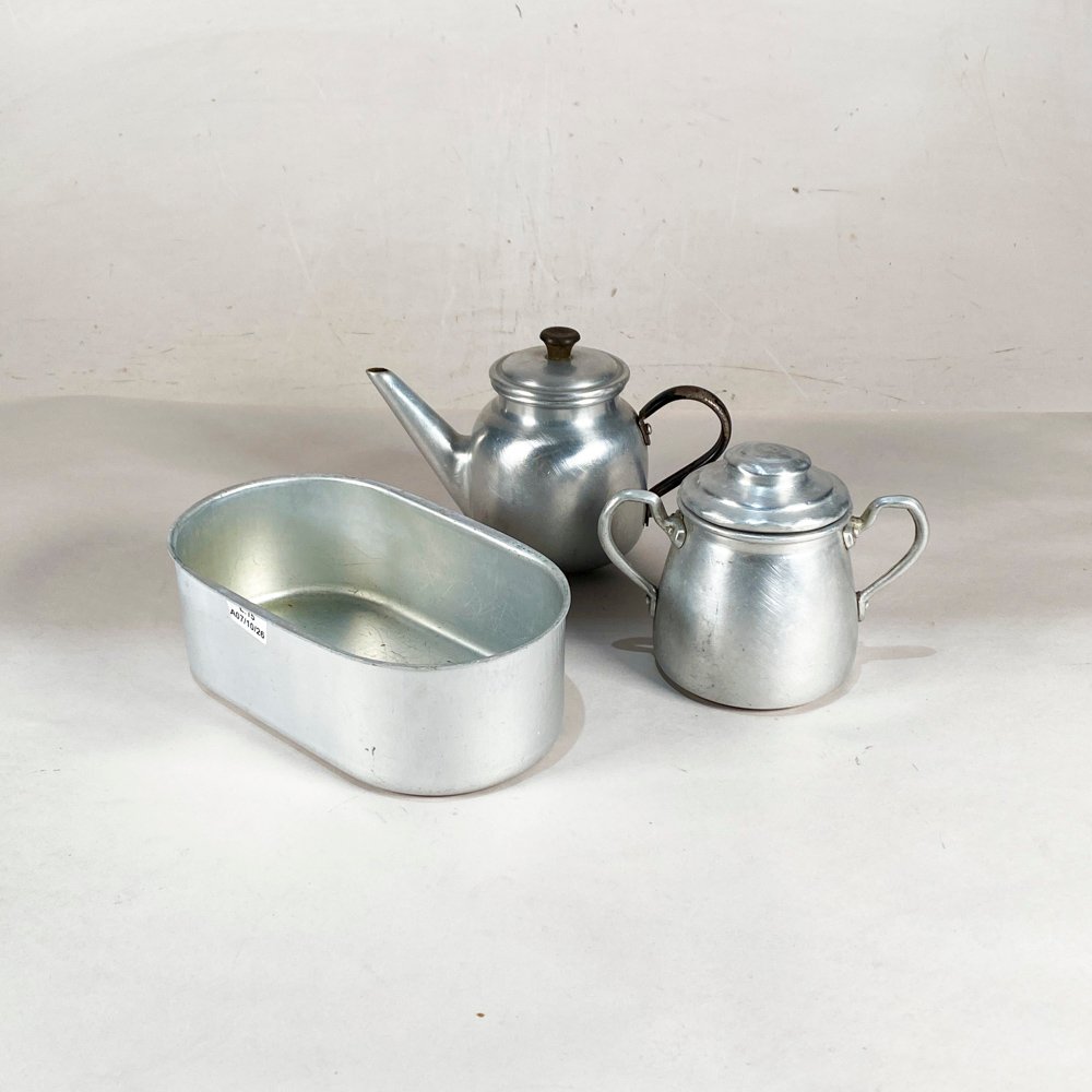 Conjunto de 3 Piezas de Aluminio: Azucarero, Tetera y Budinera "Fuaye"
