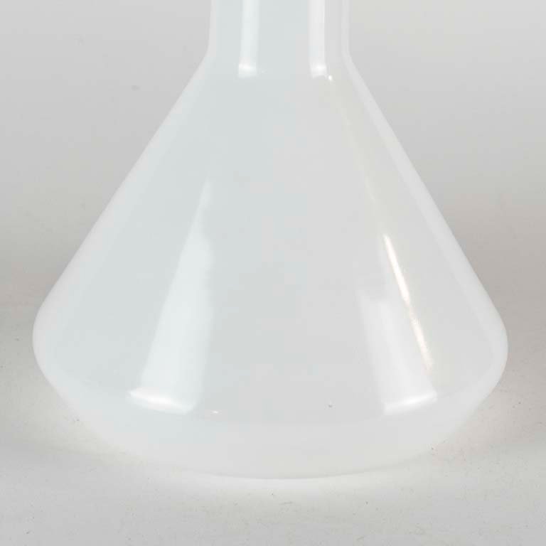 Colgante de vidrio blanco con forma conica - imagen 2