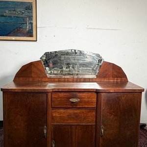 Lote anterior: Aparador Art Decó de madera para restaurar con espejo