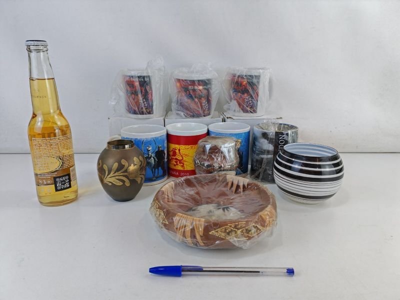 Colección de Tazas, Porta Lapices y Adornos - imagen 2