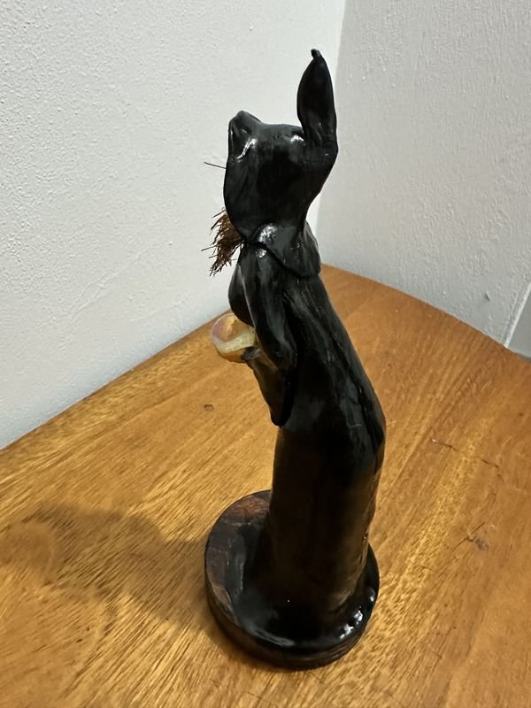 Estatuilla Resina Hechisera Agatha - Figurita de Bruja con Báculo - imagen 6